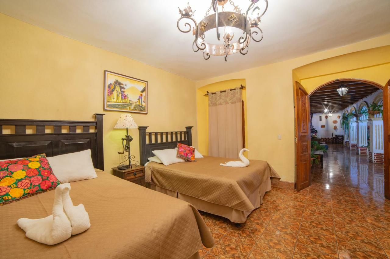 Hotel Gran Plaza Euromaya Антигуа-Гватемала Экстерьер фото
